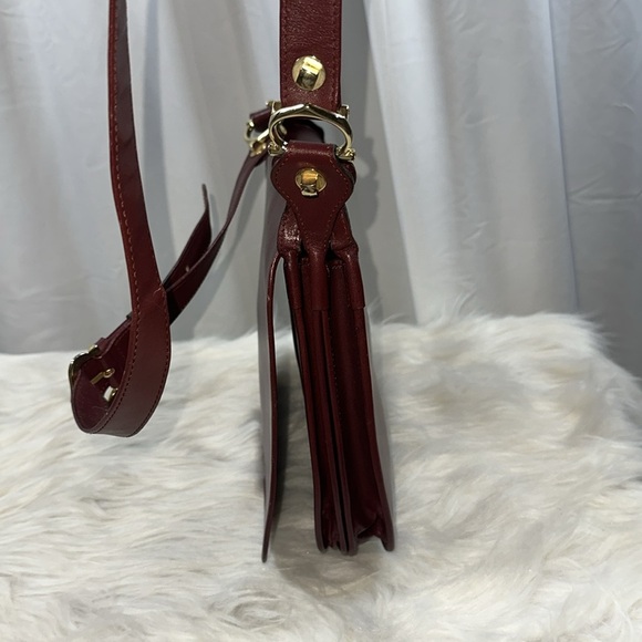 Cartier Elegant Burgundy Leather Shoulder Bag - Picture 5 of 12